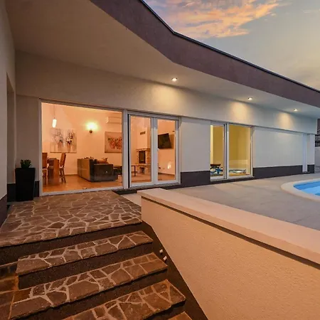 Burra Apartman Hreljin