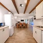 Apartamento Burra *