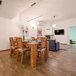 Burra Apartamento *